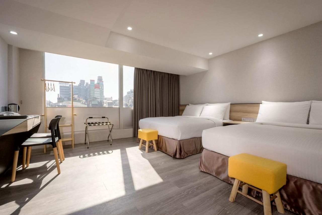 D D Hotel Тайнань Экстерьер фото